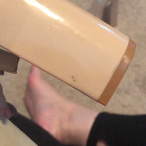 Heels - Picture 4 of 5